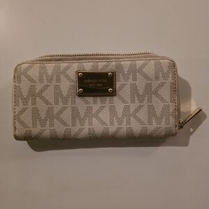 Michael Kors Beige Signature Jacquard Wallet with Gold Plate